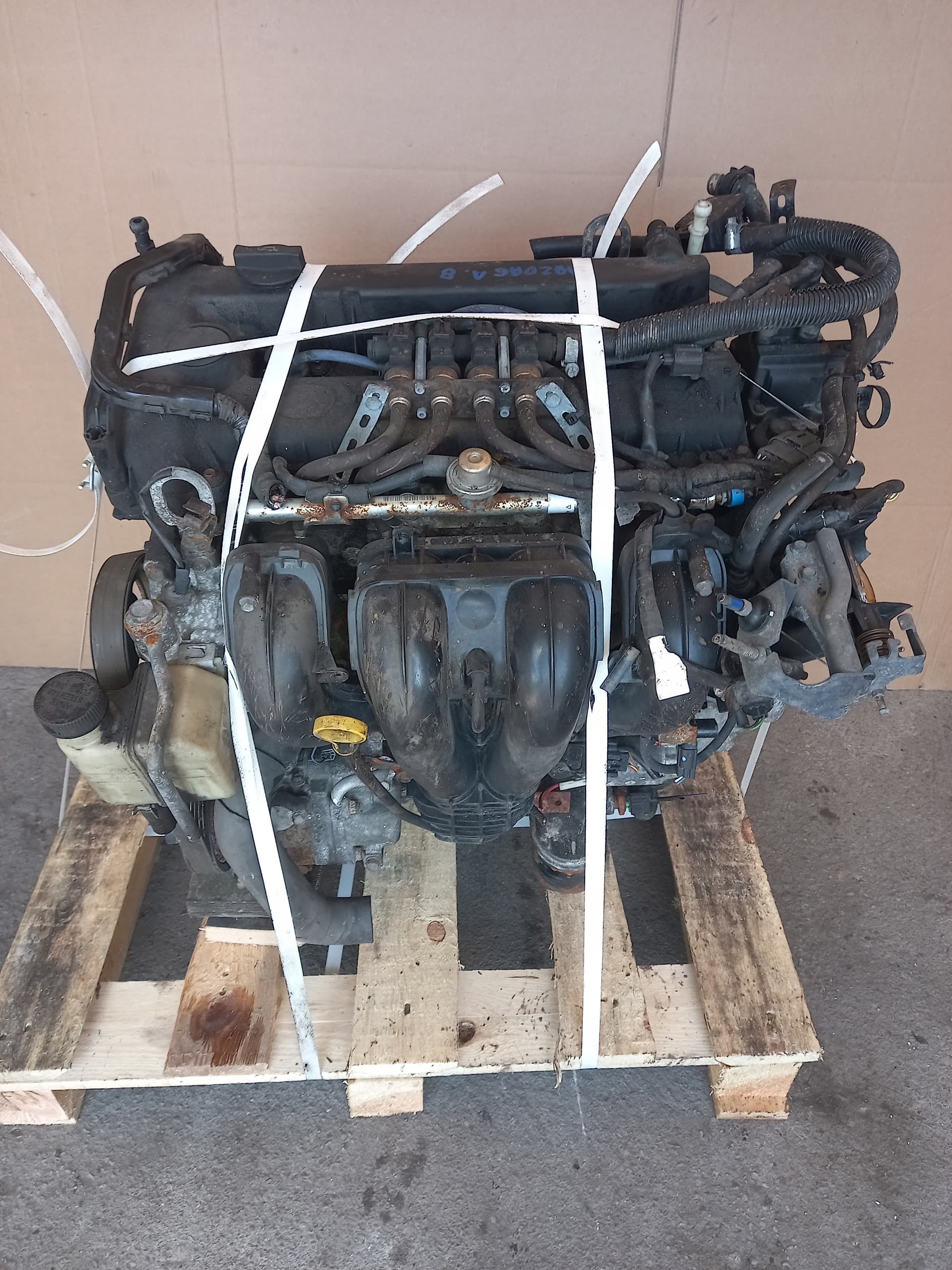 Moteur L823 pour Mazda
